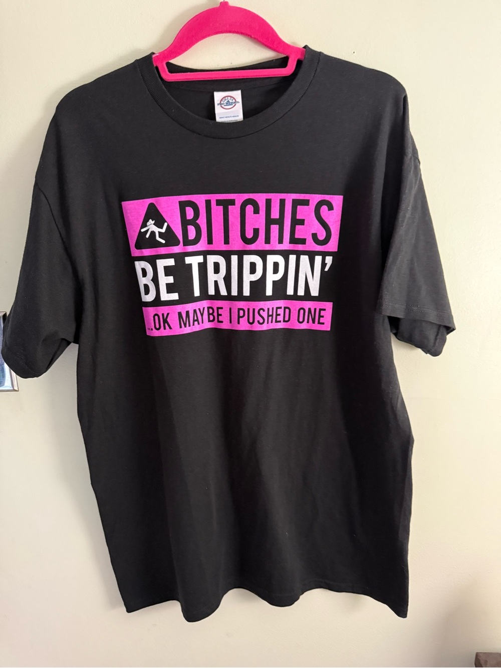 NWOT Adult Funny Tee L